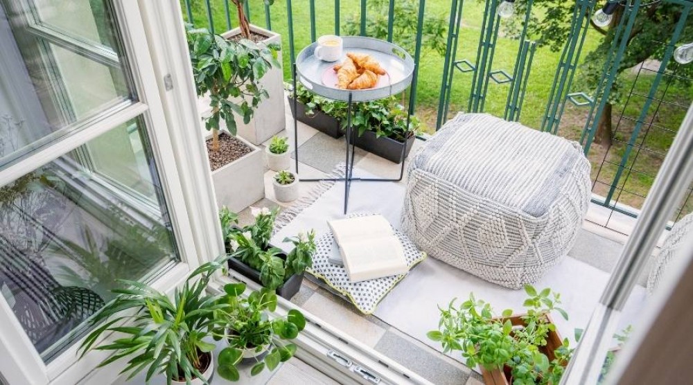 Mali balkon u stambenoj zgradi - inspiracija i ideje za korištenje prostora